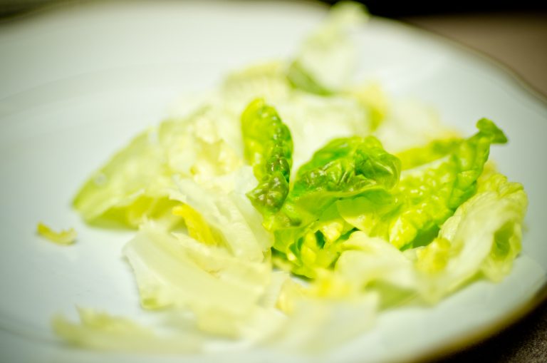 Photographing Your Salad Turns It into a Ghost