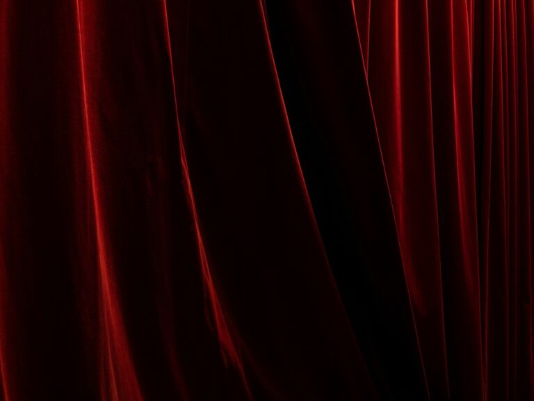 Curtain